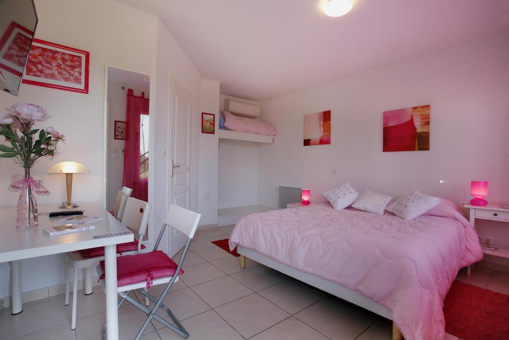 Logis Hotel Corintel Bordeaux Est Tresses Exteriér fotografie